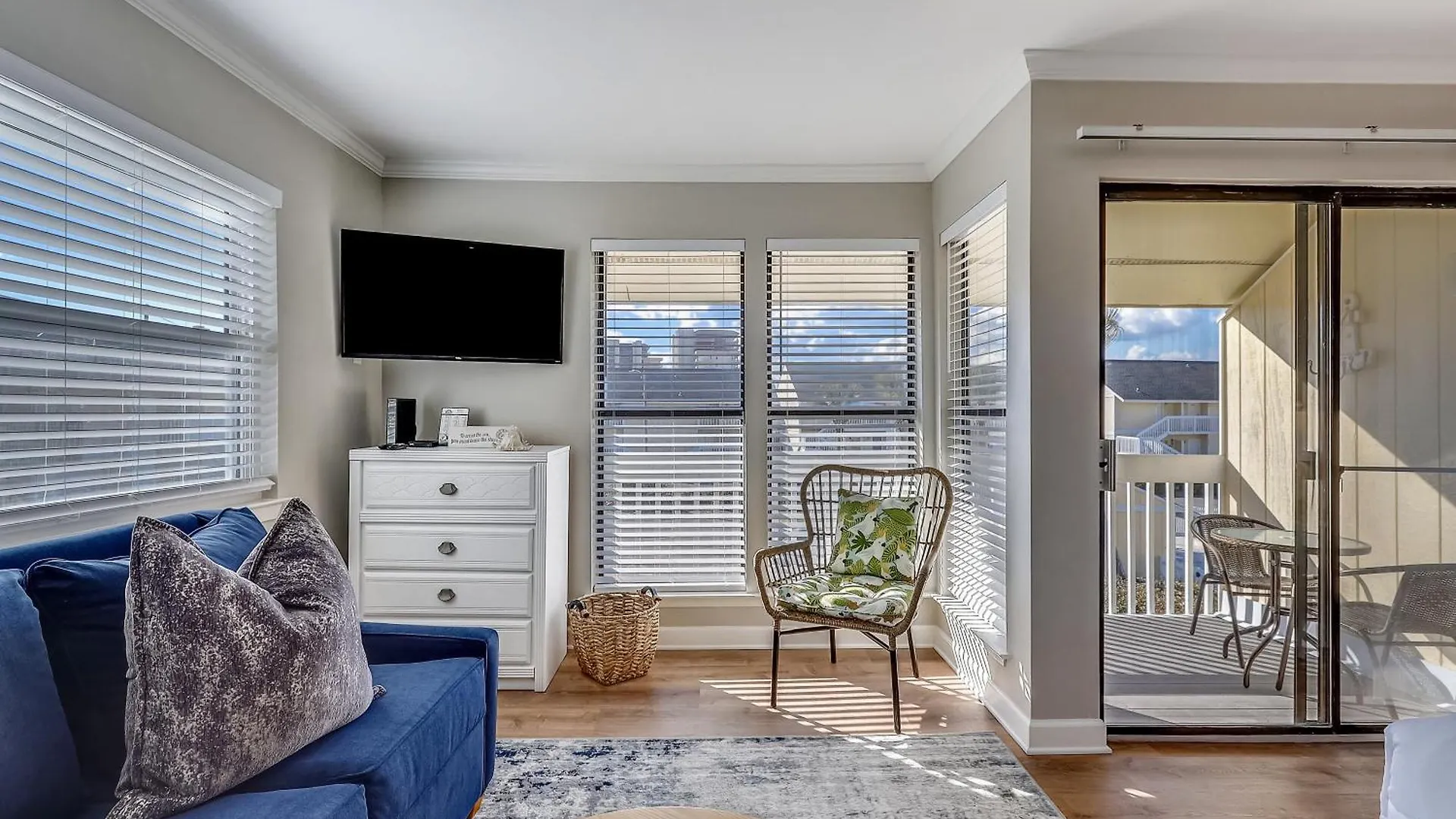 Sandpiper Cove 8208- By Holiday Isle Properties Destin