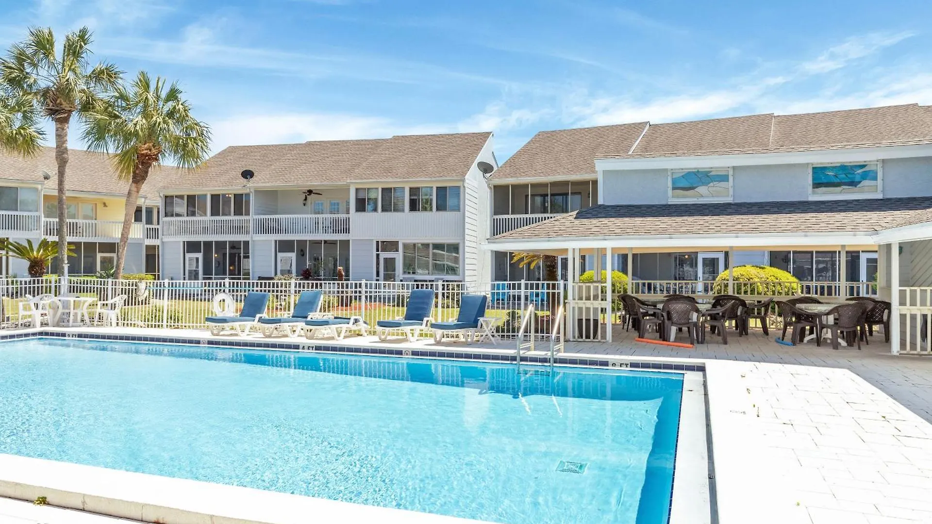 Apartment Sandpiper Cove 8208- By Holiday Isle Properties Destin