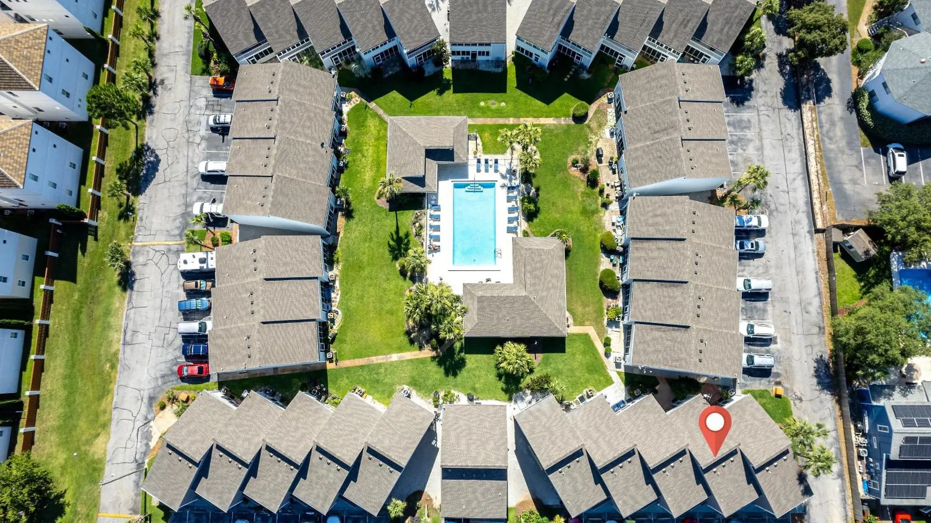 Sandpiper Cove 8208- By Holiday Isle Properties Destin Apartment